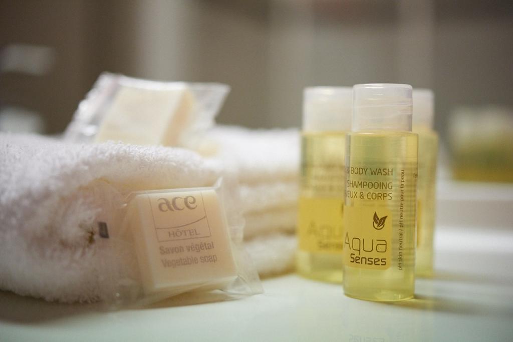 Ace Hotel Riom Luaran gambar